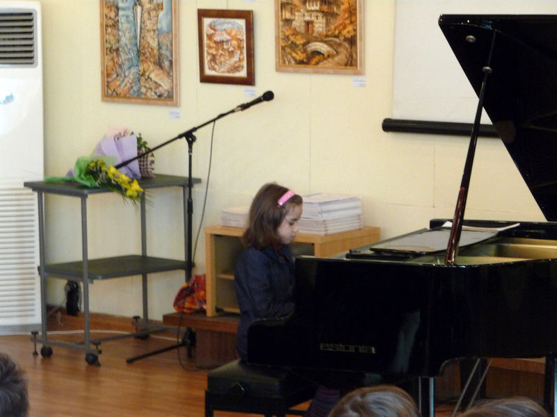 Irina Blagoeva - 7 years old (18.12.2011)
