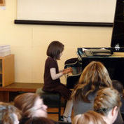 Ева Пехливанова - 6г. (18.12.2011)