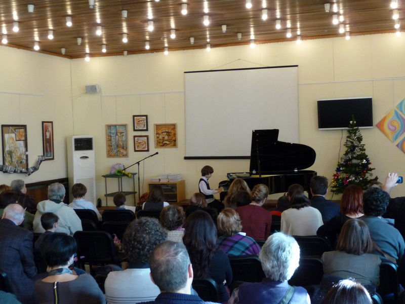 Лазар Мицов - 9г. (18.12.2011)
