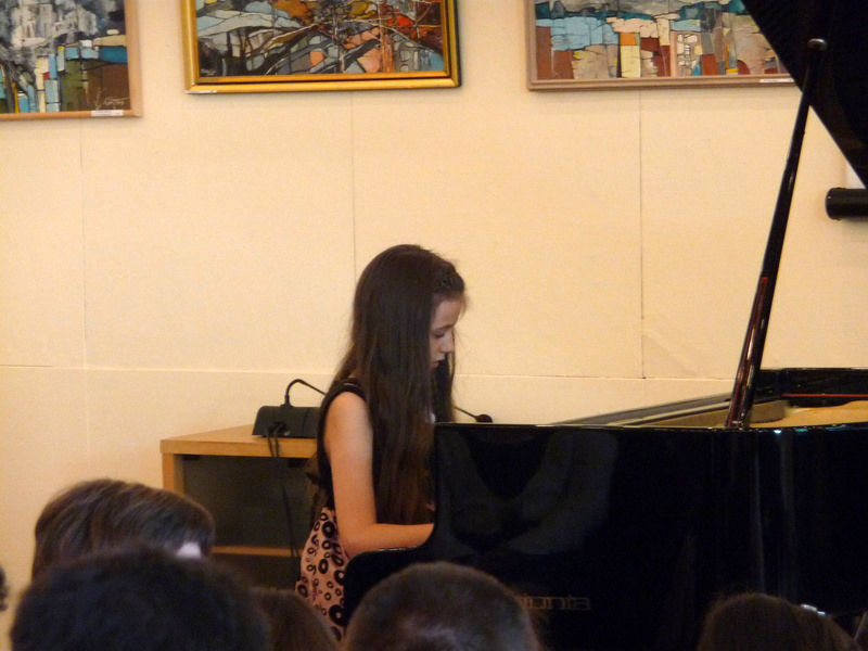Dana Dimova - 8 years old (15.05.2011)