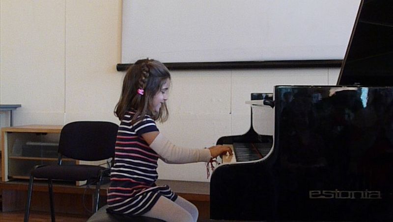 Emma Stoichkova 5 years old